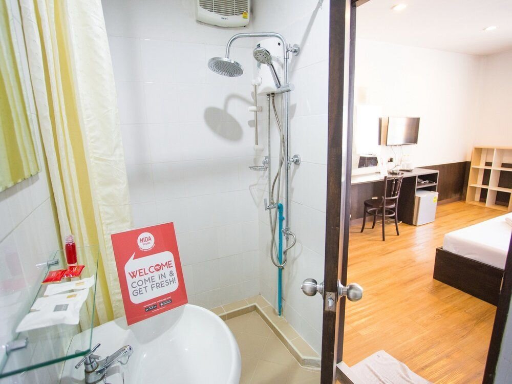 Бангкок: Nida Rooms Phra Khanong 2163 Place