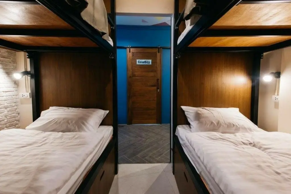 Бангкок: Ploen Bangkok Hostel