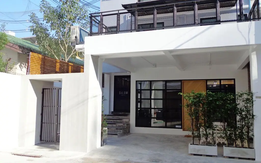 Бангкок: Silom Studios
