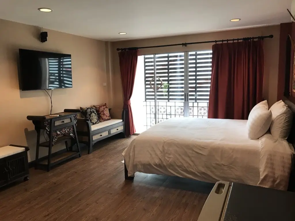 Паккрет: Rooftop Room