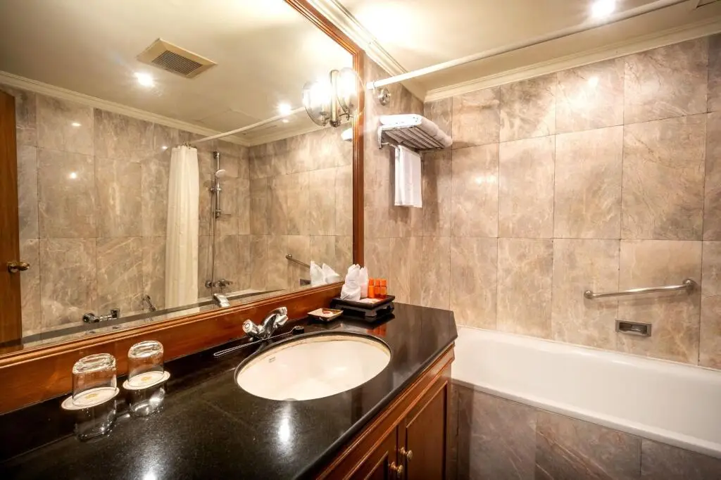Бангкок: Rembrandt Hotel & Residences