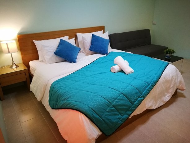 Банг Пхли: J. Residence