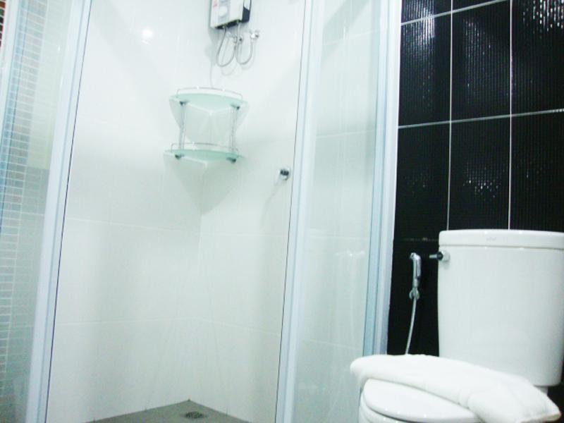 Хатъяй: Thong Manee Apartment