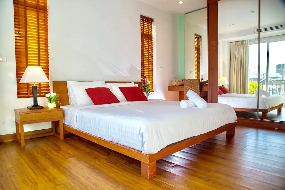 Бангкок: Patio Luxury Suites