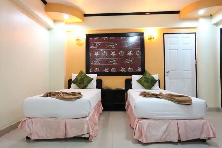 Паттайя: Home Pattaya Hotel