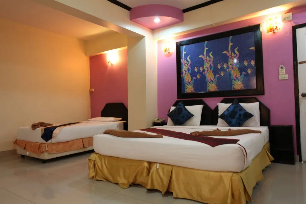 Паттайя: Home Pattaya Hotel
