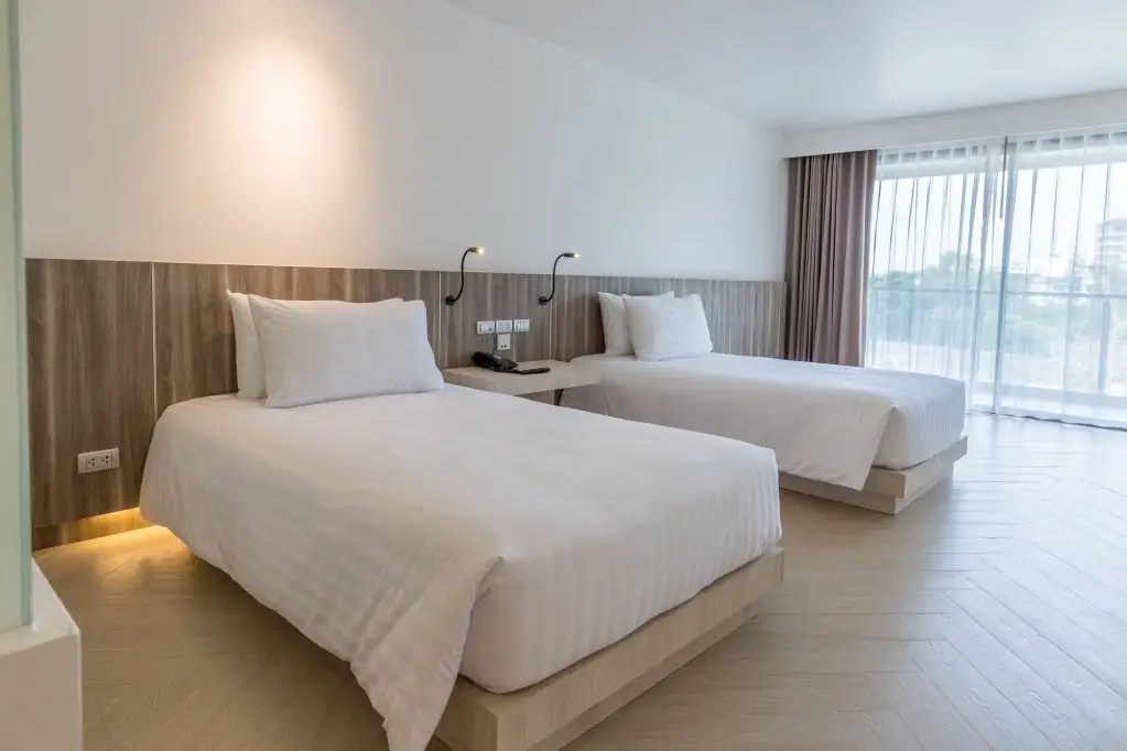 Паттайя: Golden Tulip Pattaya Beach Resort (SHA Extra Plus)