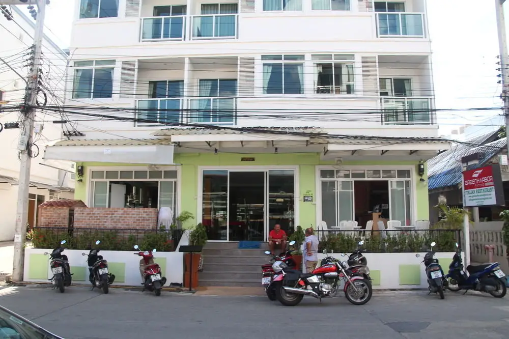 Кату: Enjoy Hotel