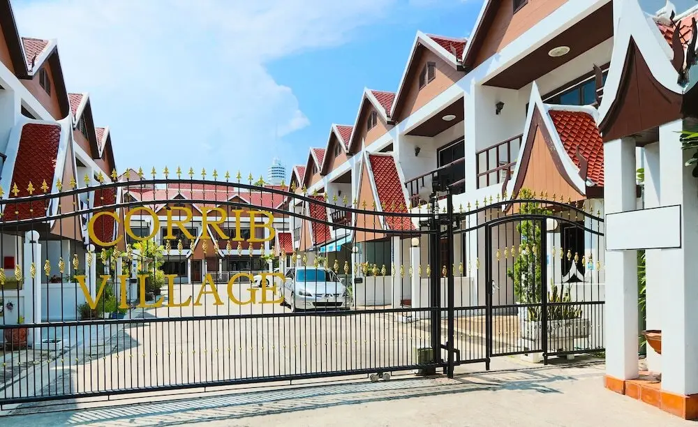Corrib Village South Beach Beach Pattaya — фото 1