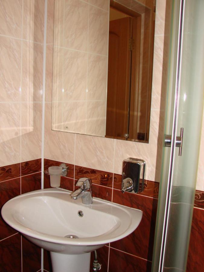 Витязево: Hotel Hristina