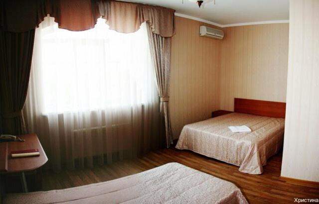 Витязево: Hotel Hristina