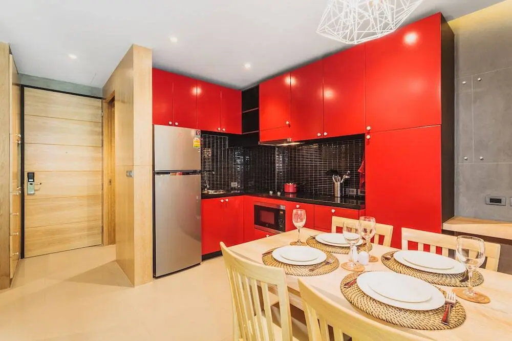 Муанг: Condo in Nai Harn in ReLife 15-122-211