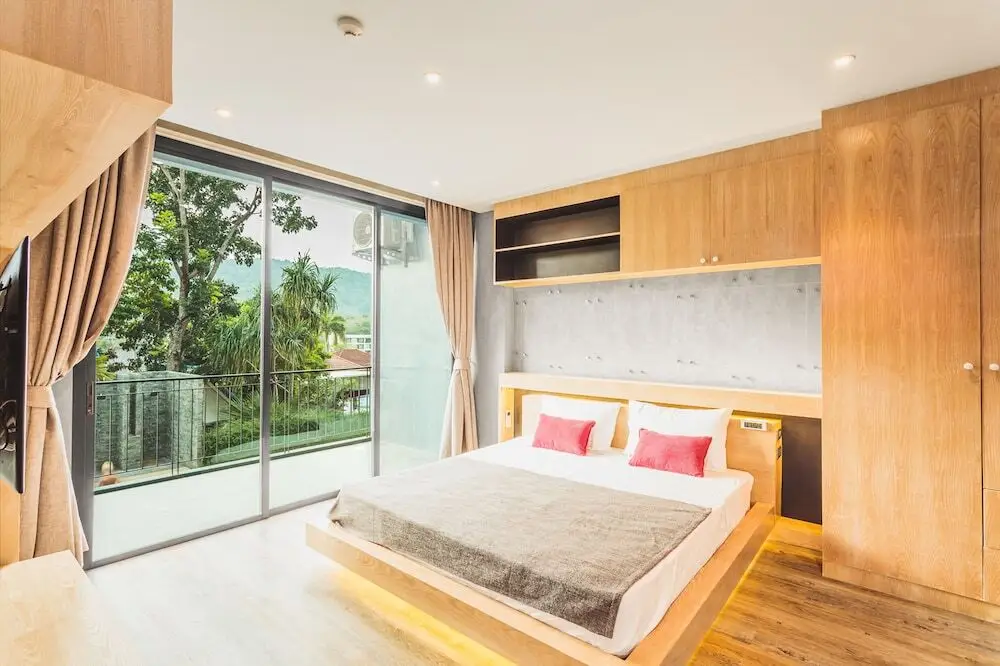 Муанг: Condo in Nai Harn in ReLife 15-122-211