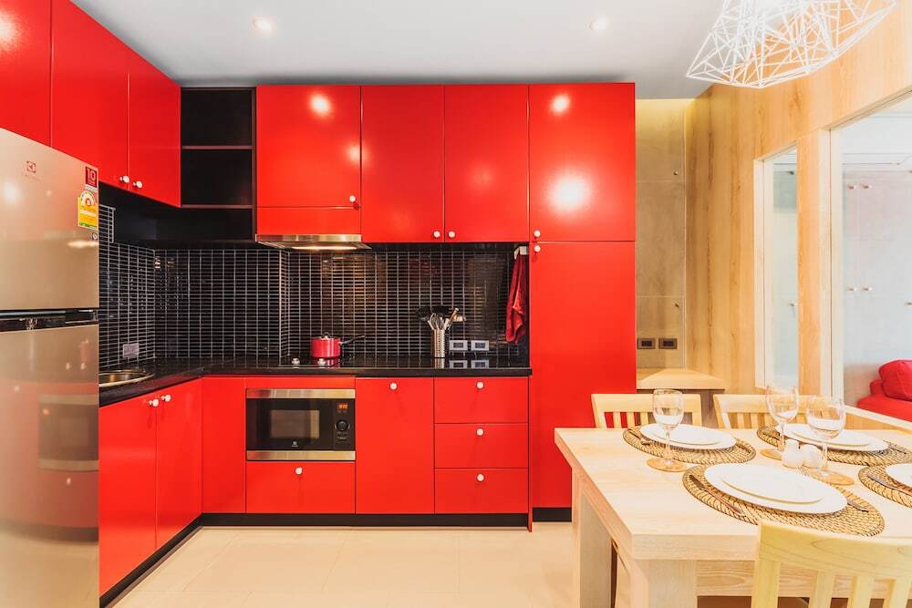 Муанг: Condo in Nai Harn in ReLife 15-122-211