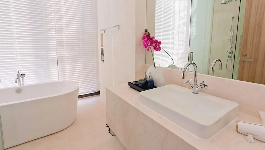 Тхаланг: Апарт-Отель Baan Mai Khao Residence Ressort Beach
