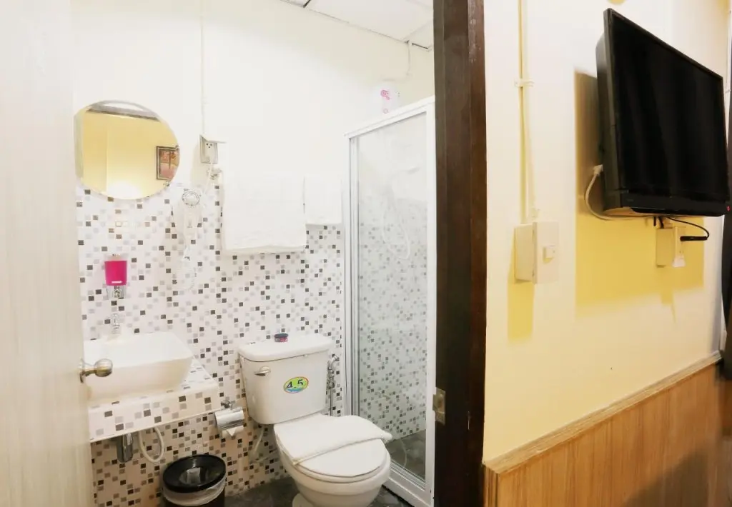 Бангкок: Sukhumvit 20 Guest House
