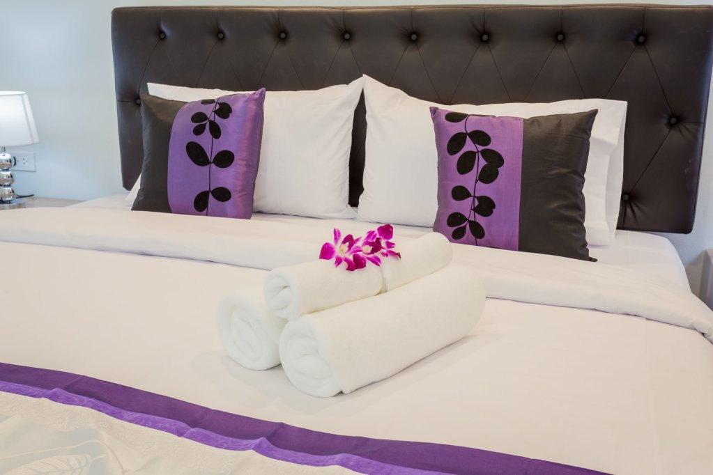 Тхаланг: Journey Residence Phuket