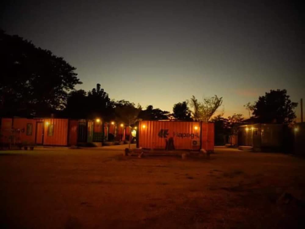 Container Motel — фото 1