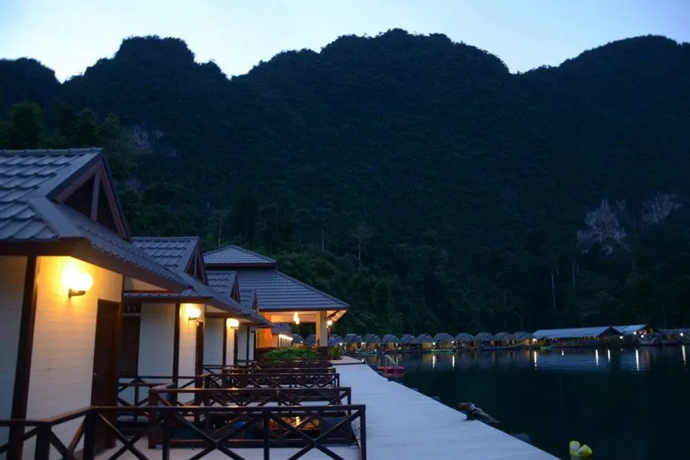 Кхао Пхан: Saichol Floating Resort