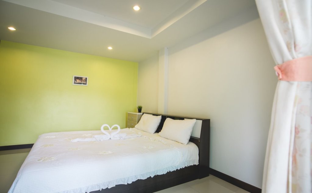 Сичон: Tharadol Beach Resort