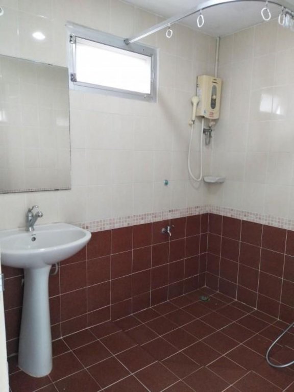Районг: P. Place Service Residence