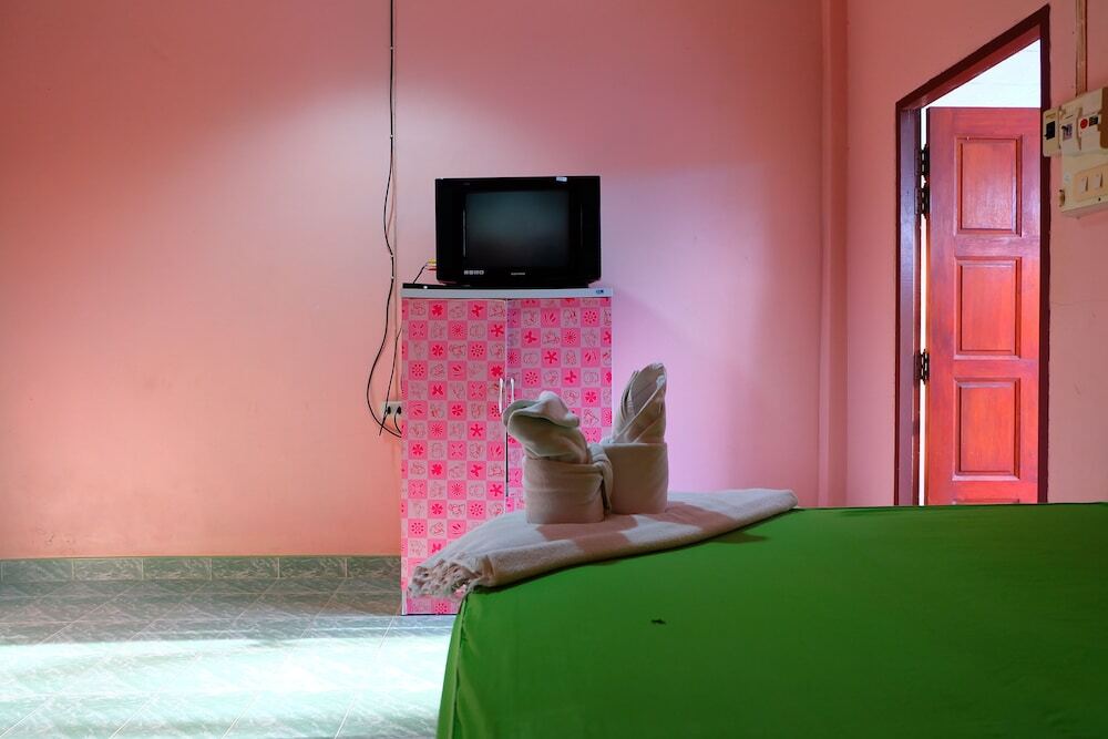 Донсак: Buddy Inn