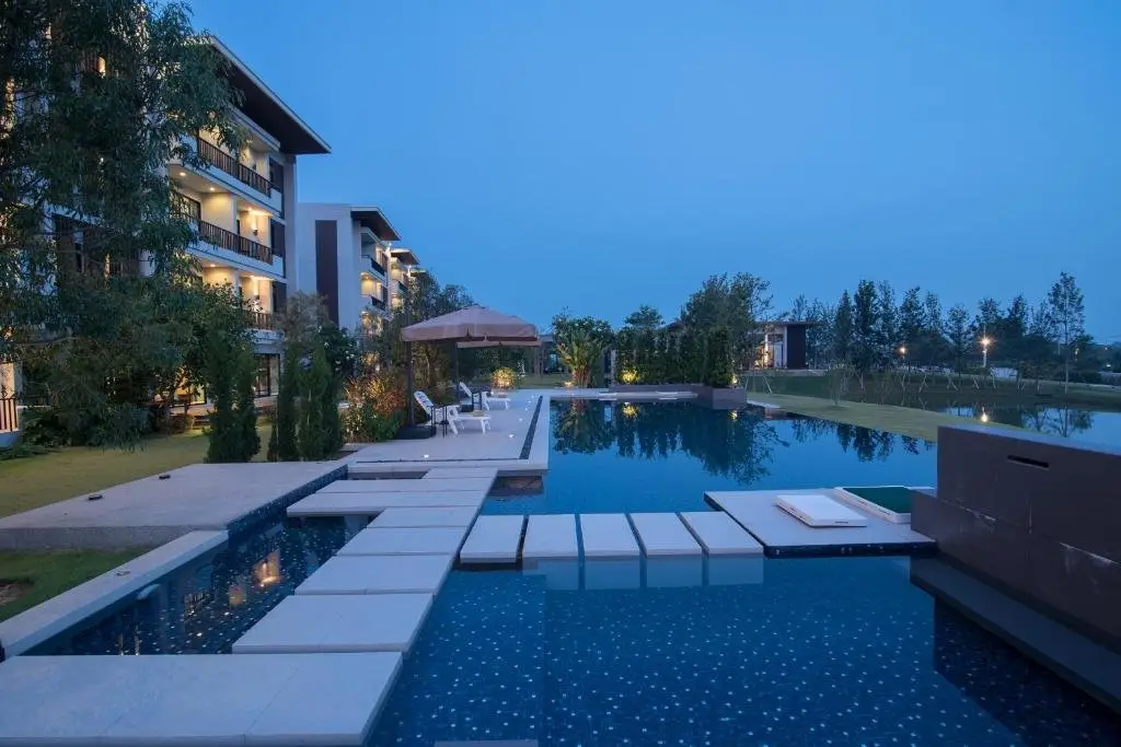 Сунг-Ноэн: Green Ville Laguna Hotel