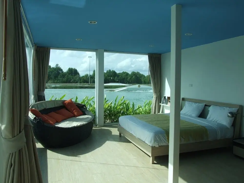 Тхаланг: IWP Wake Park & Resort Hotel