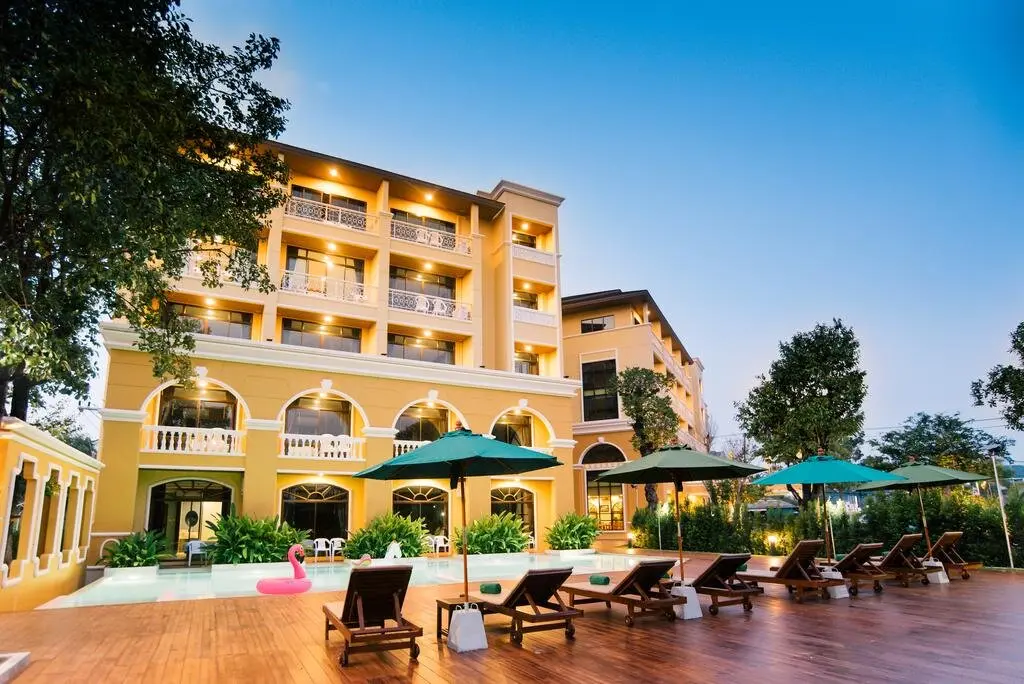 Краби: The Pineapple Hotel