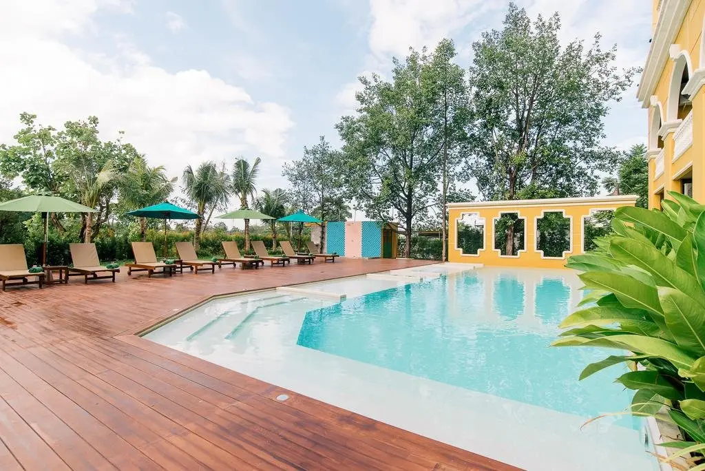 Краби: The Pineapple Hotel