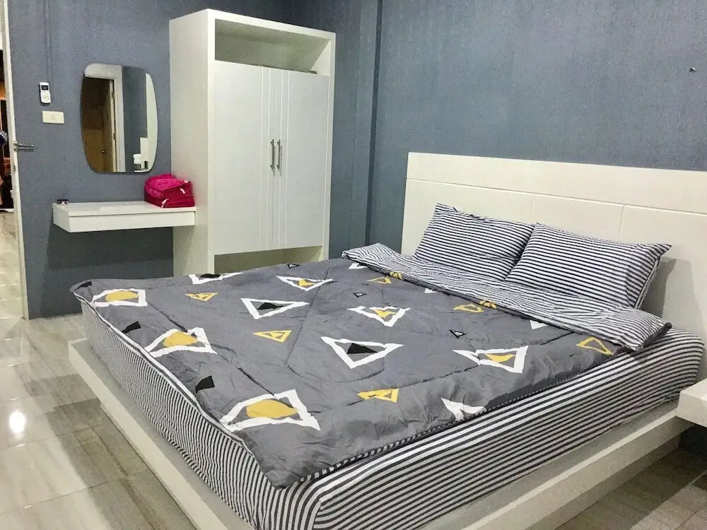 Сураттхани: JP house