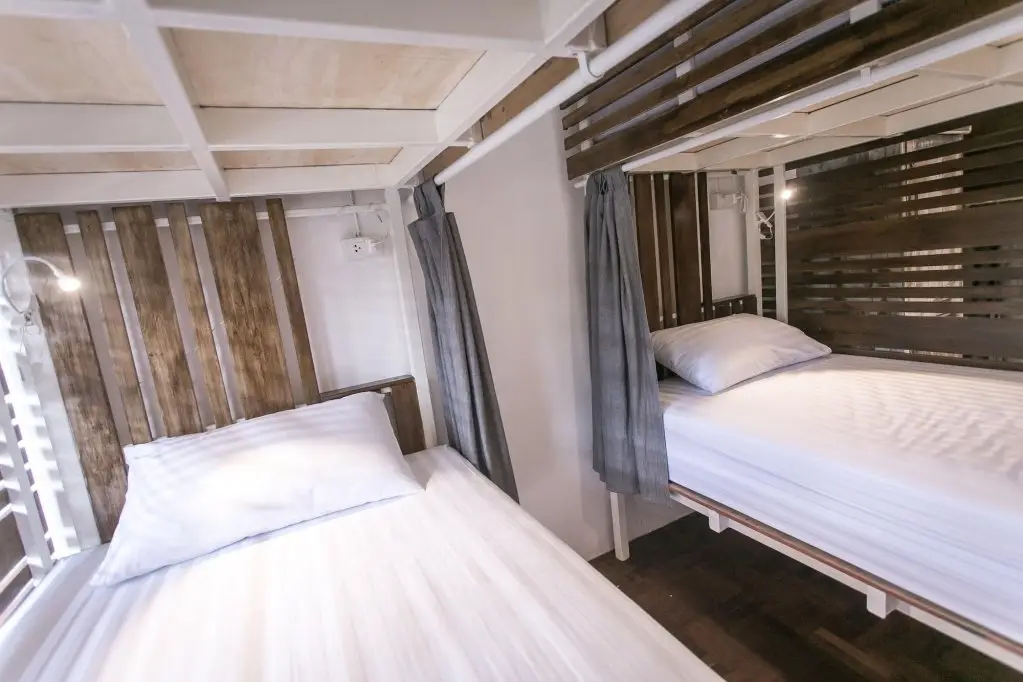 Бангкок: REST Ari Hostel