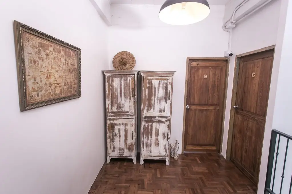 Бангкок: REST Ari Hostel