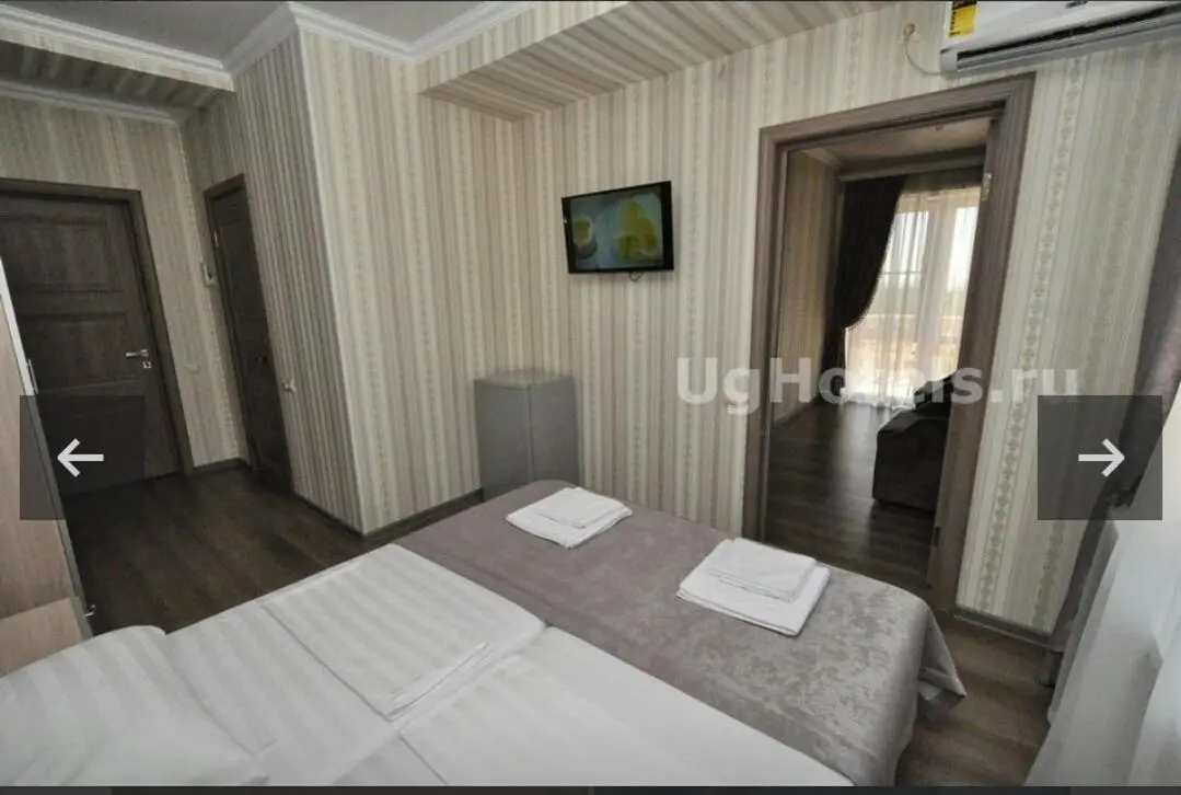 Витязево: Hotel Karolina