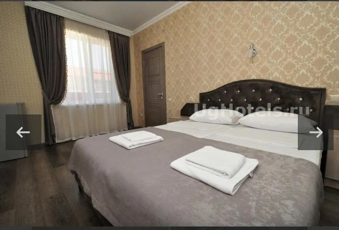 Витязево: Hotel Karolina