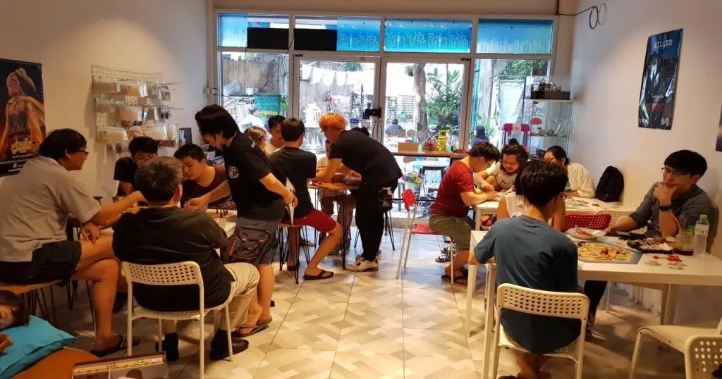 Бангкок: Board Game Hostel