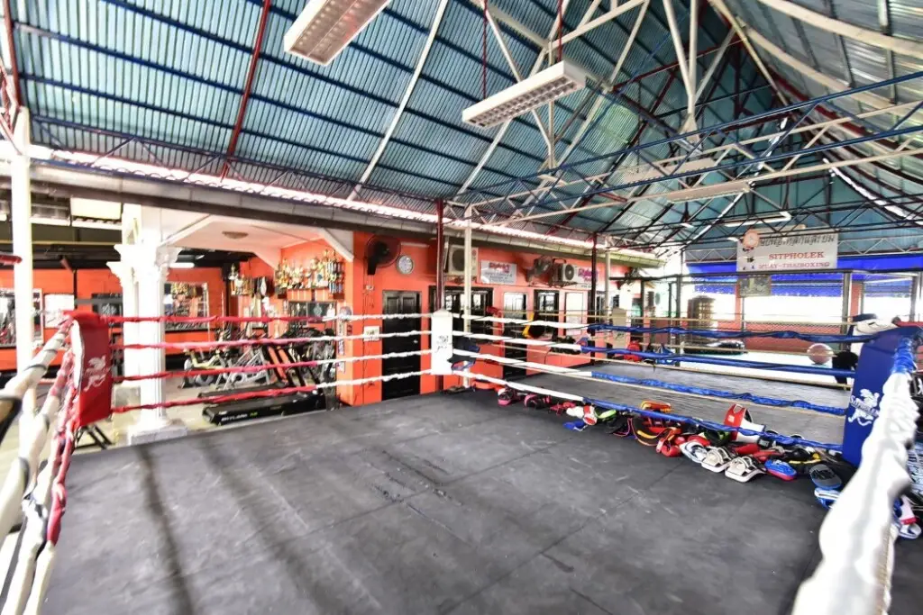 Паттайя: Sitpholek Muay Thai Camp - Hostel
