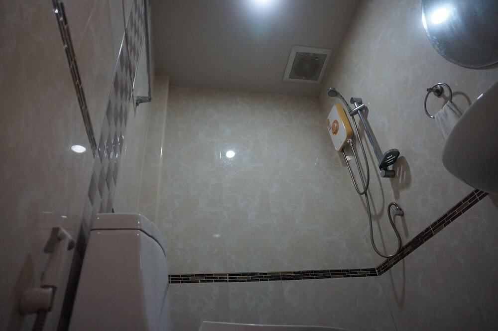 Сатун: Satun Tanee Hotel
