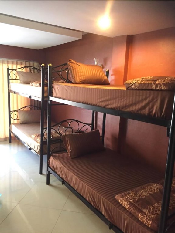 Паттайя: Amika Guesthouse & Hostel
