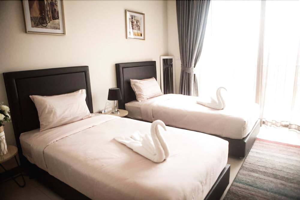 Паттайя: Among Riviera City of Sky Pattaya