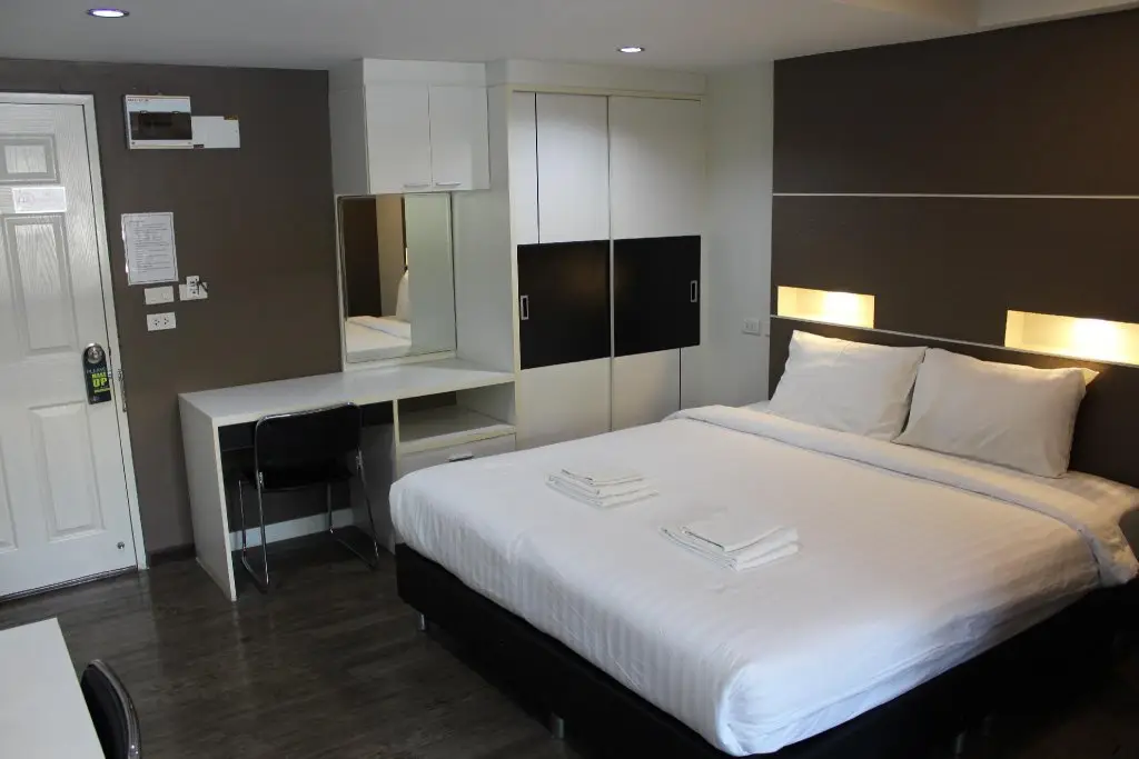 Маха Сарахам: B&B Studio Room