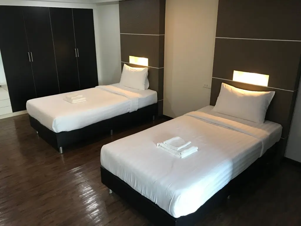 Маха Сарахам: B&B Studio Room