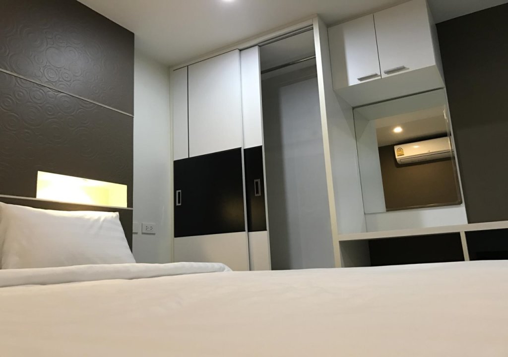 Маха Сарахам: B&B Studio Room