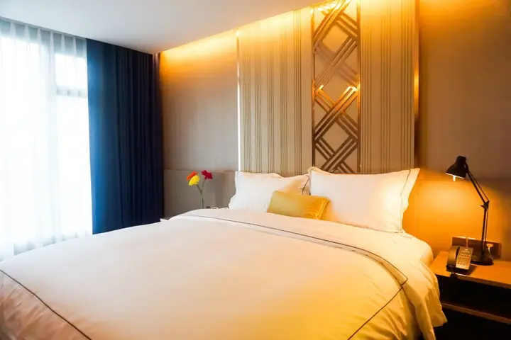 Бангкок: GLOW Sukhumvit 5 by Centropolis
