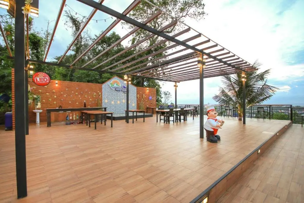 Тхаланг: Happy Mountain Airport Resort