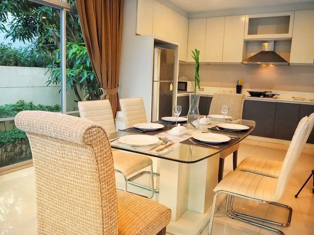 На Чом Тхиан: AnB Pool Villa 3BR Glass House in Pattaya