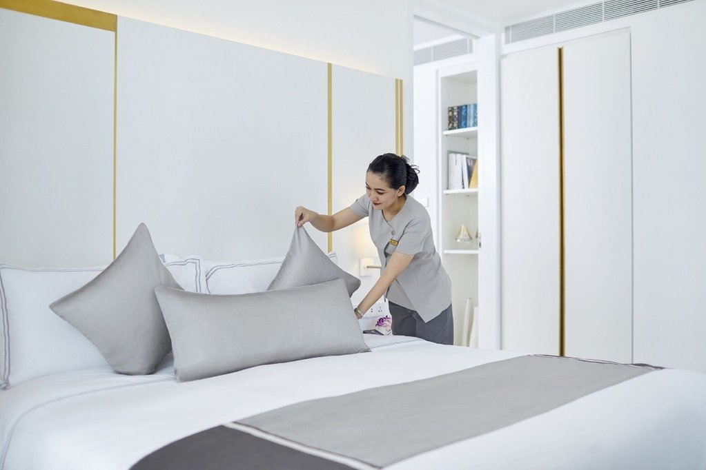 carousel image 1