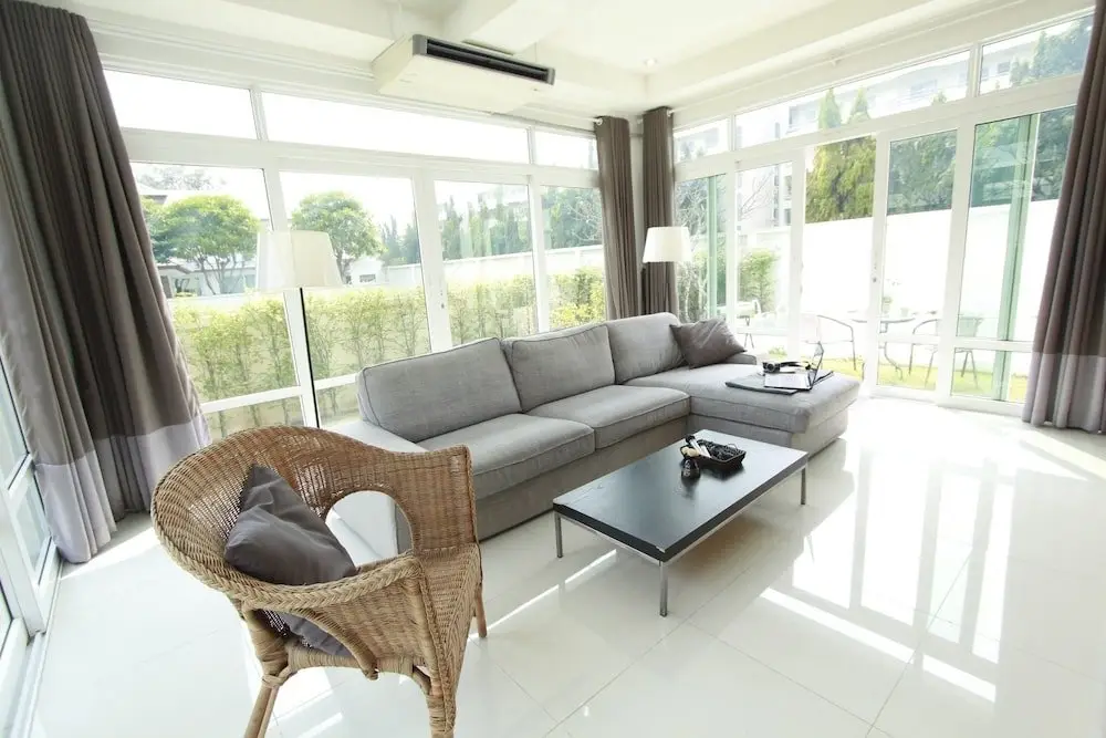 Бангламунг: AnB Pool Villa 4BR Beachfront in Pattaya