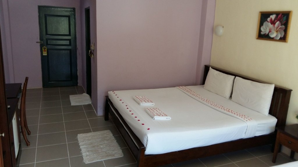 Краби: Number One Guest House