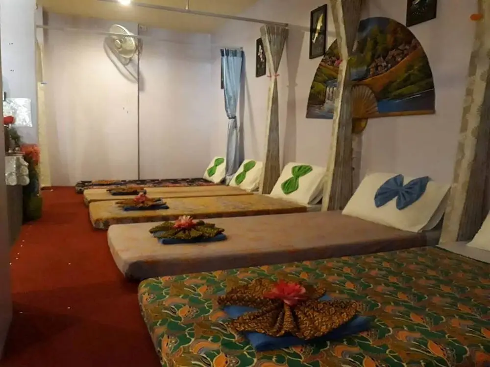 Краби: Number One Guest House